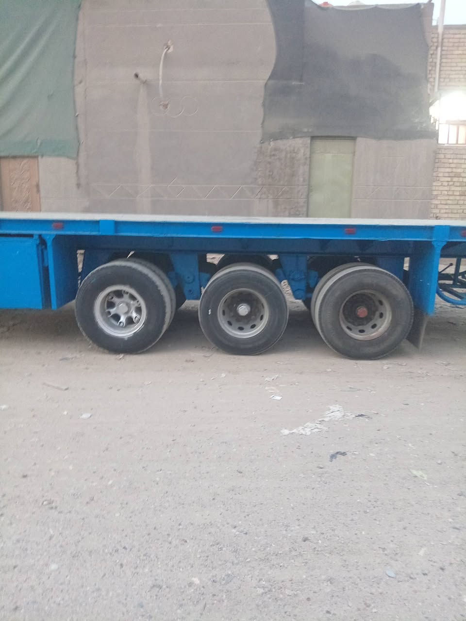 السلام عليكم عربانه للبيع سيكام شاصي ١٦ دناكير ١٤ تخم تاير عوزها زوج ***********
