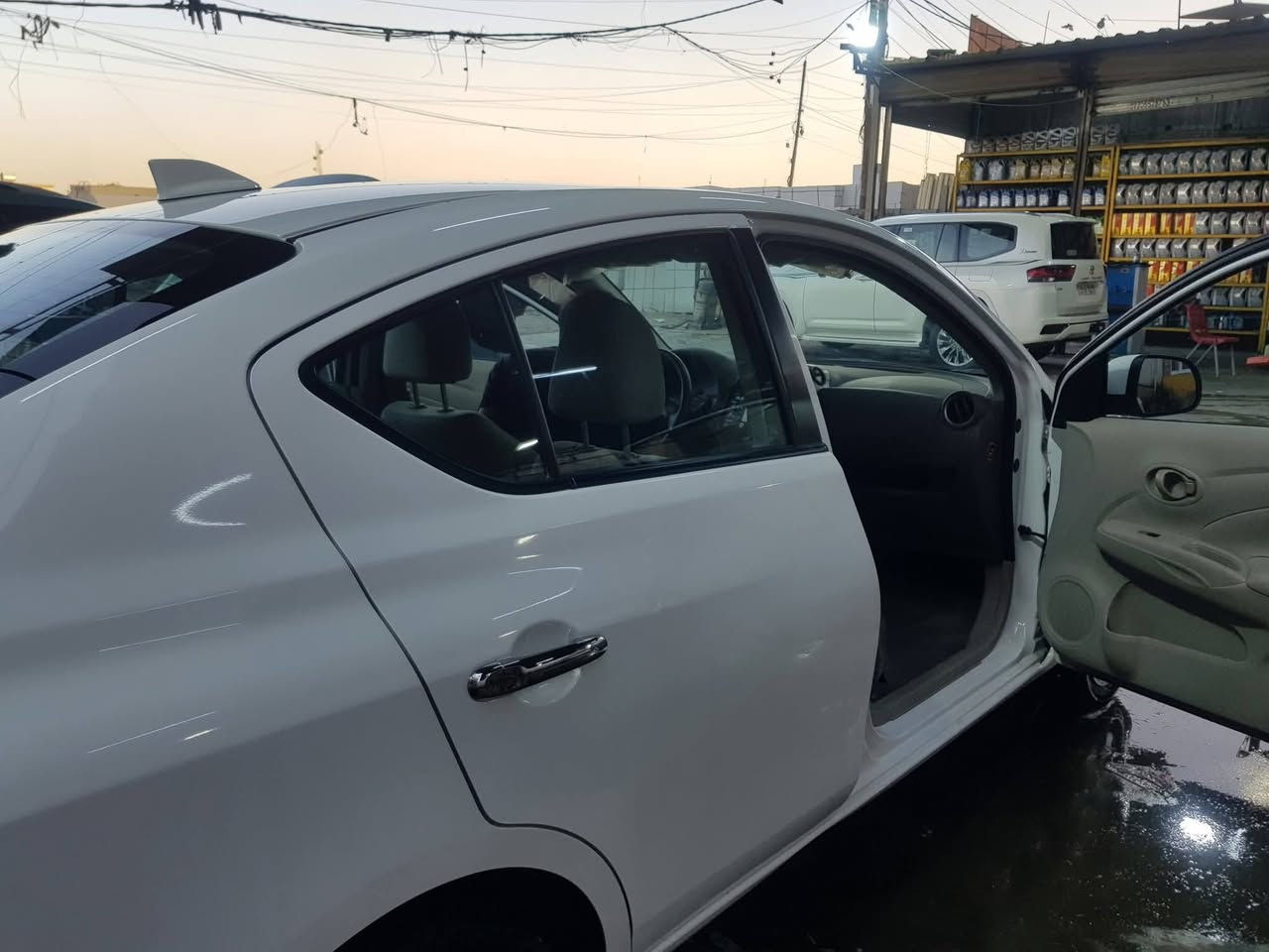 نيسان سني هندي 2024
كفاله عامه
رقم بغداد
ماشيه 20 الف
مواصفات السني الهندي معروفه وكلشي واضح بالصور
بغداد 
***********
