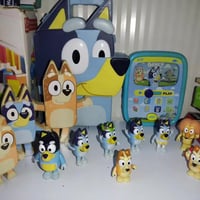 عائلة بلوي • جهاز ألعاب • شخصيات خشب