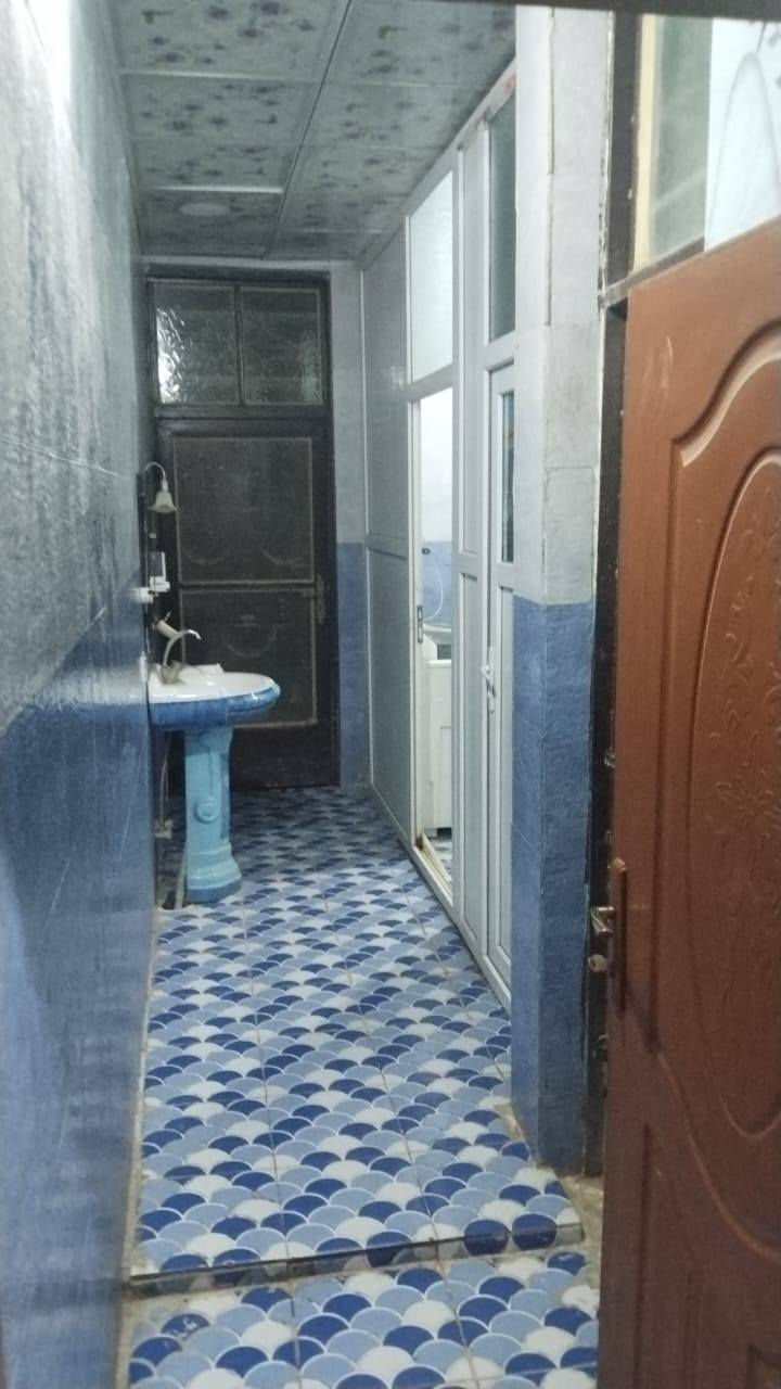 مشتمل  للبيع مساحه ١٥٠ متر طابو زراعي سند ٢٥ تحويل مباشر حله ورديه سيف سعد مقابل علوه المخضر يبعد عن شارع العام ٢٠٠ حي سكني كامل السعر ٤٧ مليون مع المجال البسيط كافه الخدمات ***********
