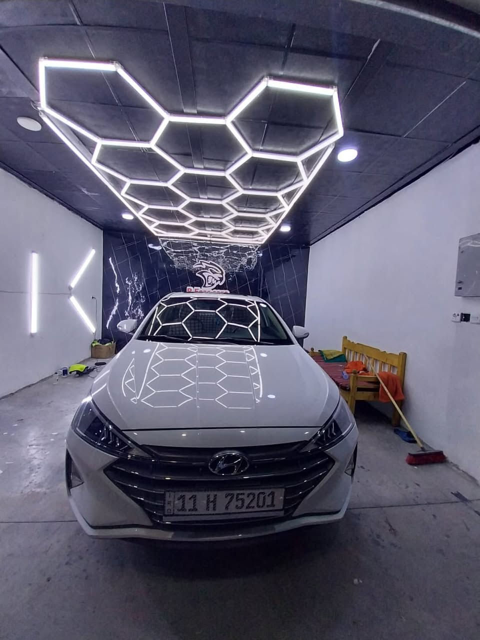 للبيع النتره 20 فول خليجي كفاله عامه ماشبه 57 حقيقي سعر 187 ورقه ***********.
