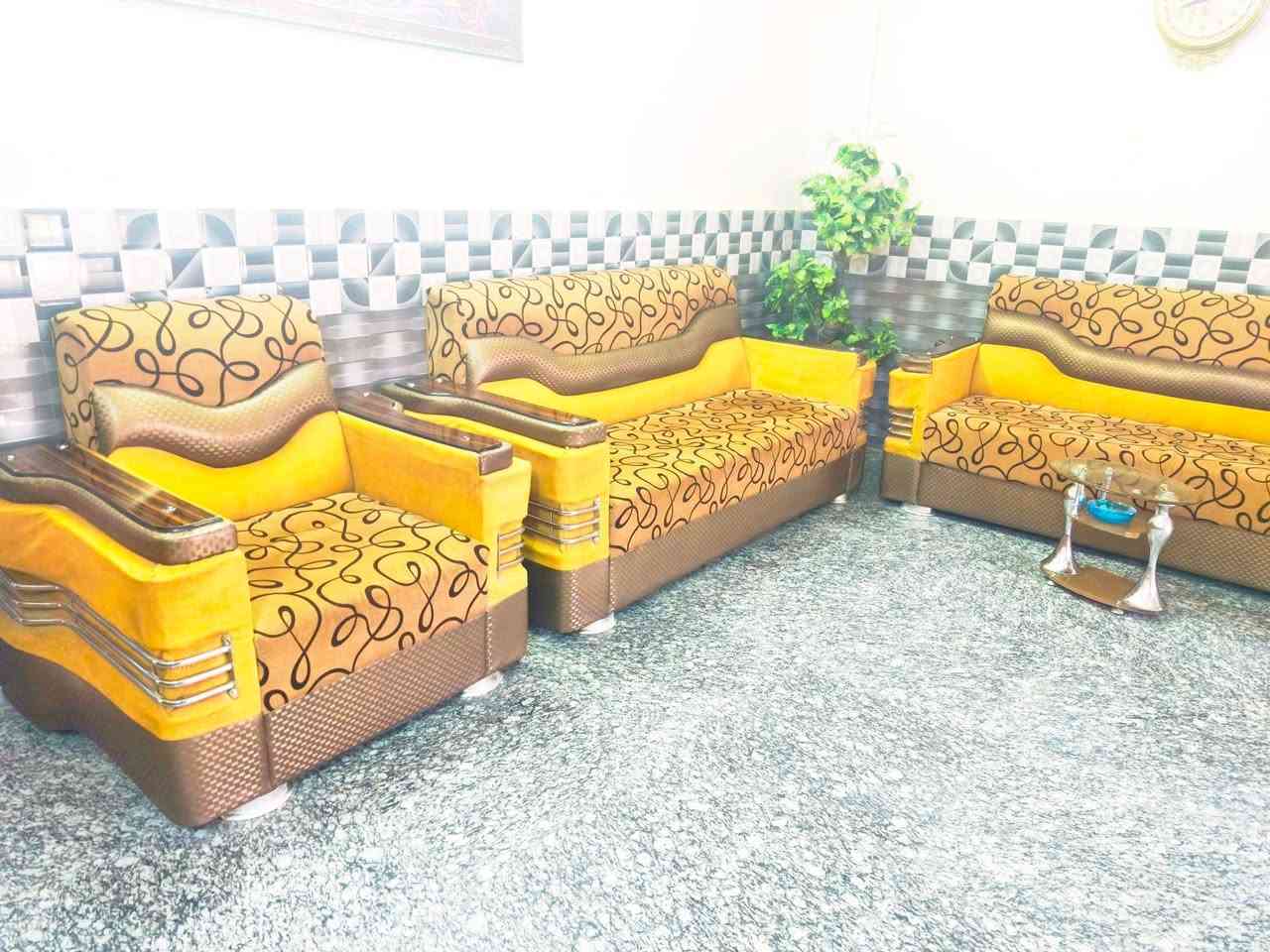 تخم ٢ كبار و ١ صغيرة و ٤ كراسي مع طبلات وبردات سعر ٤٠٠ كلهن


**إذا كنت صاحب هذا الإعلان وتريد حذفه لأي سبب، رجاءا أرسل رسالة إلى الدعم الفني**