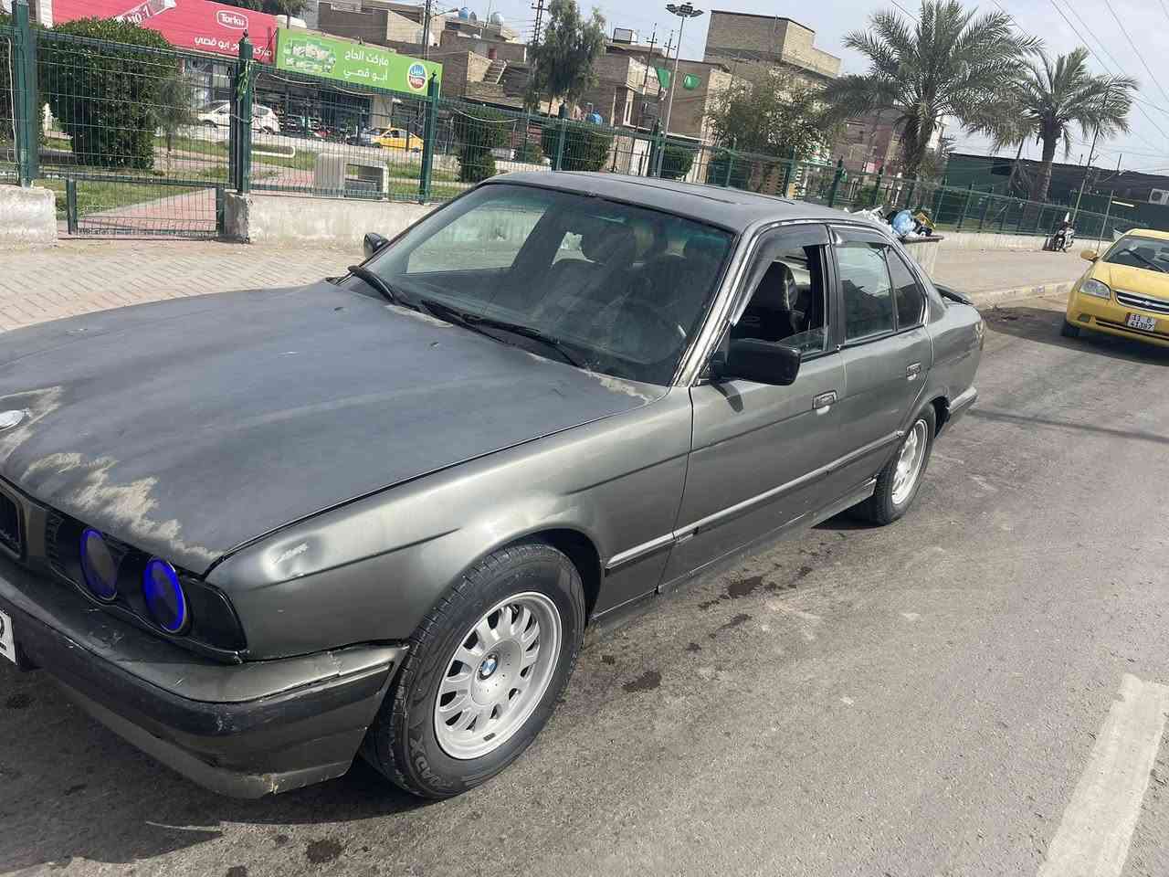 السلام عليكم بي ام موديل 91حجم 520

رقم ديالئ مشروع وطني جديد تحويل ثاني يوم 
تخم تاير جديد كير ومحرك خير من الله مكينه 
مفتوح صوت ناعم كهربائيات كلهن شغالات 
حداديه وصدر جدد كلهن اللون فيلي بيه جراد قليل 
بيه فتحه بالسقف شغاله وطكتين 
نظام أوربي يعني ماكو تبريد تتحور اله منضومه 
ويل صقر غرفته نظيفه السعر 38 وبيه مجال قليل 
المكان بغداد الدوره ابو دشير ***********
