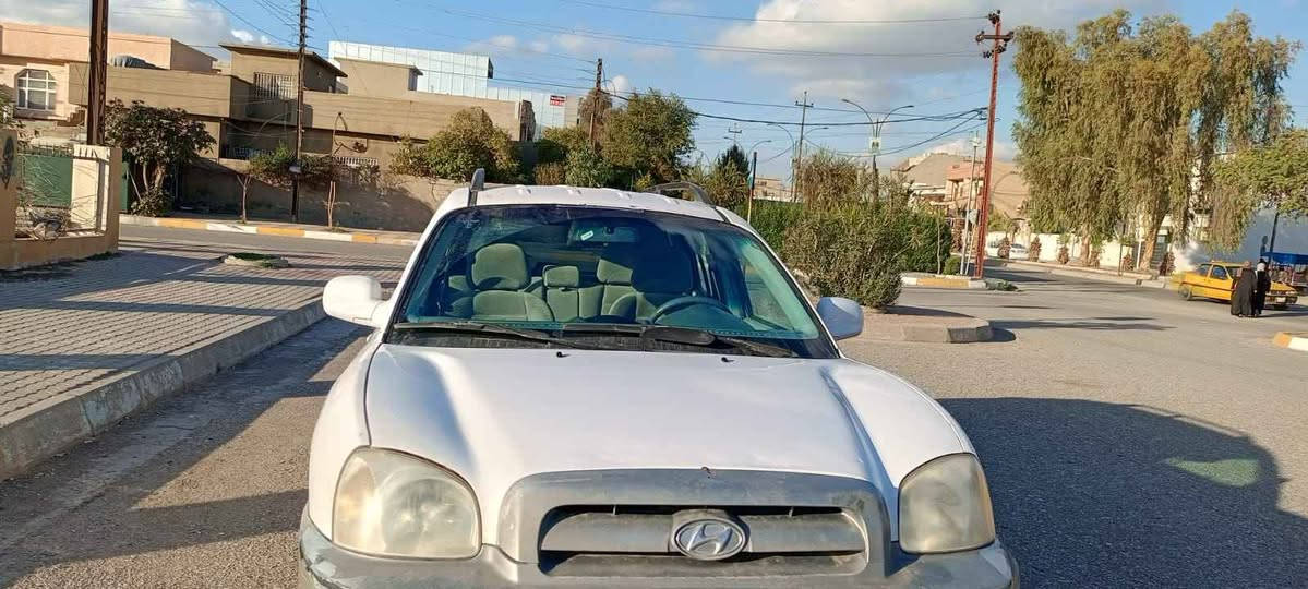 سلام عليكم 
للبيع أو المراوس
سيارة سنتافي 2006 رقم سليمانية محرك 6 سلندر دبل أكسل(دفع رباعي) 
كير و محرك شرط كهربائيات تبريد تدفئة شرط بيها جاملغ الخلفي شبرين صبغ و شوية تعديلات بارد والباقي كفالة مكان السيارة كركوك شراي اتصل 
سعر ٨٥ و بي مجال للطيبين 
الرقم *********** Honolulu, HI
