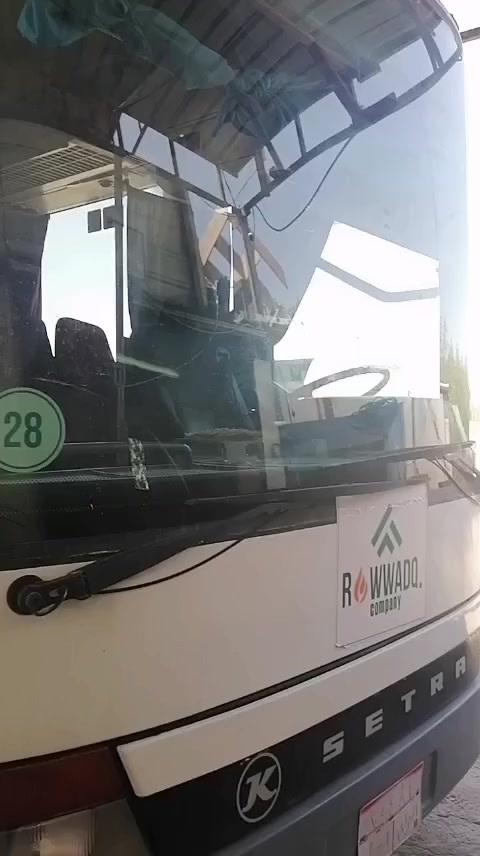 السلام عليكم باص للبيع ستره سحليه سيارة حلوه ونضيفه جاهزه بدورقم الهاتف ***********  السعر 130 مستعجل علبيع
