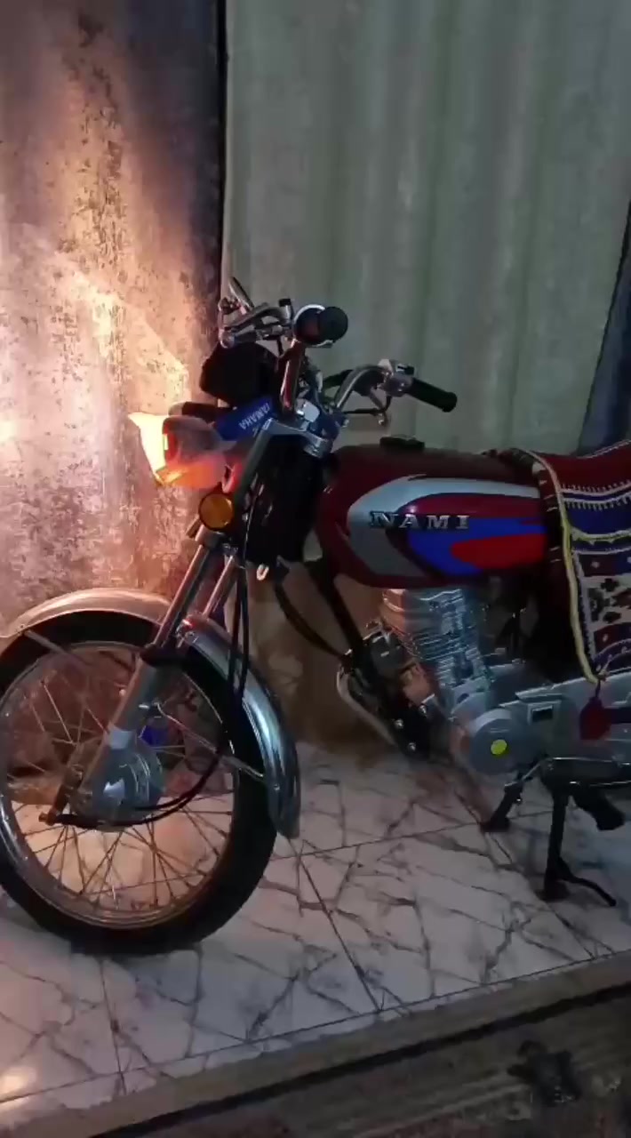 سلام عليكم دراجه نامه البيع موديل 25 نضيفه ماصرله هواي من طلعته    من الوكيل اوراق مو كلك دراجه نضيفه وحلوه سعر 750وبيه ماجل حك الجيه مكاني حله نادر لاوله الرقم تلفون ***********
