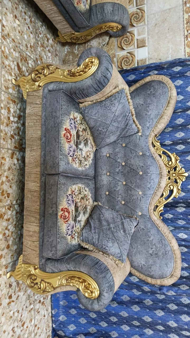 تخم  للبيع
تخم ونص 
التواصل ***********
