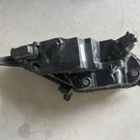 السلام وعليكم بلوجكتر اصلي جهة اليمين  واتساب 07715072444