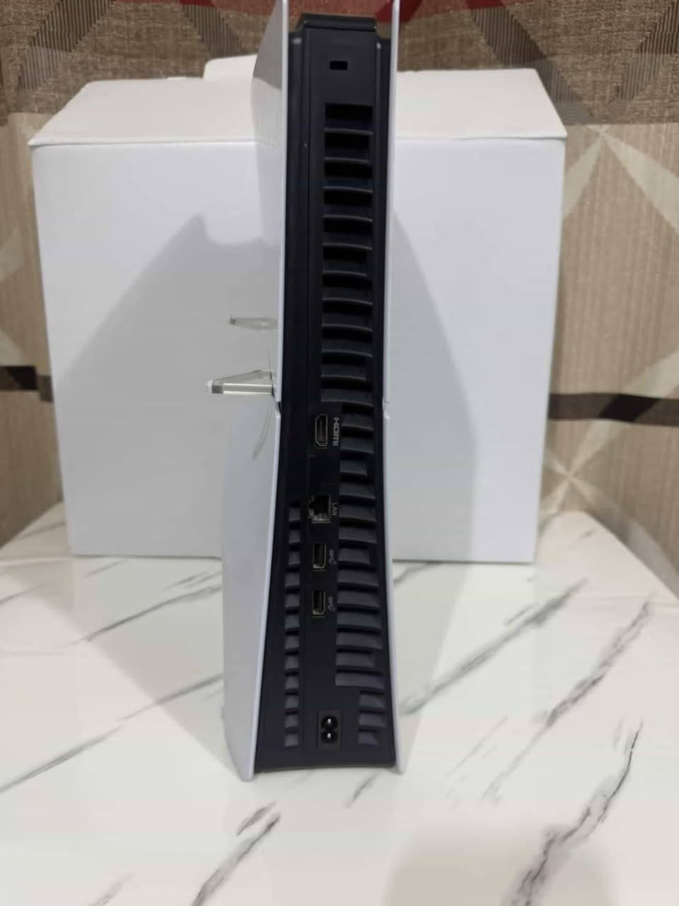 السلام عليكم
بلي 5 سلم اوربي ذاكرة 1 تيرا
لا مفتوح ولا مصلح مع جميع ملحقاته الاساسية 
السعر 650


**إذا كنت صاحب هذا الإعلان وتريد حذفه لأي سبب، رجاءا أرسل رسالة إلى الدعم الفني**