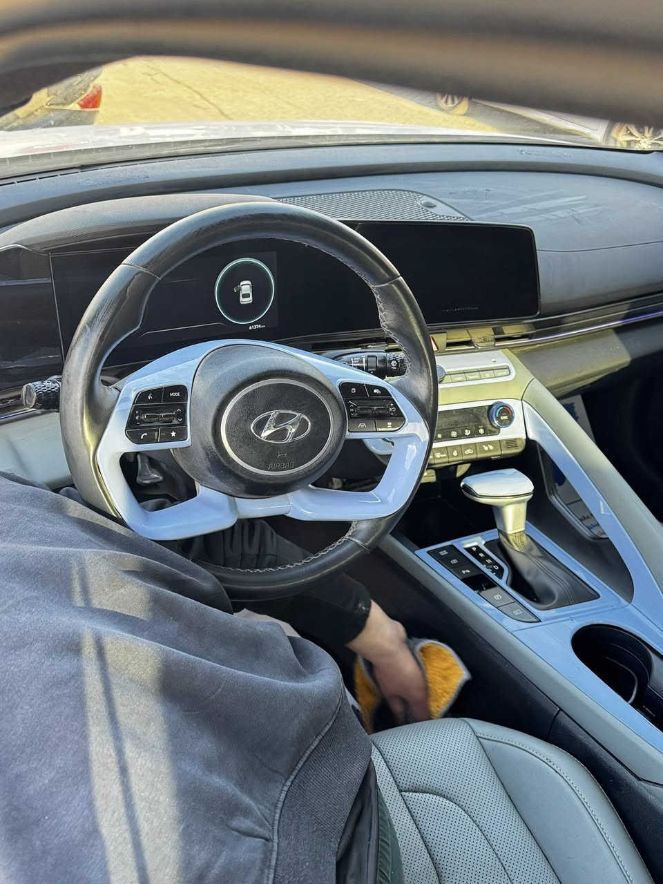 الانترا 2024 فول مواصفات  بصمه كامرات 4   رادار امامي خلفي رادار مرايه  داخل لونين كشنات استيرن تدفئ تبريد حادثها جاملغ السايق والبنيد مبدلات نفس لون 
منفيس بأسمي مكاني بغداد
***********
