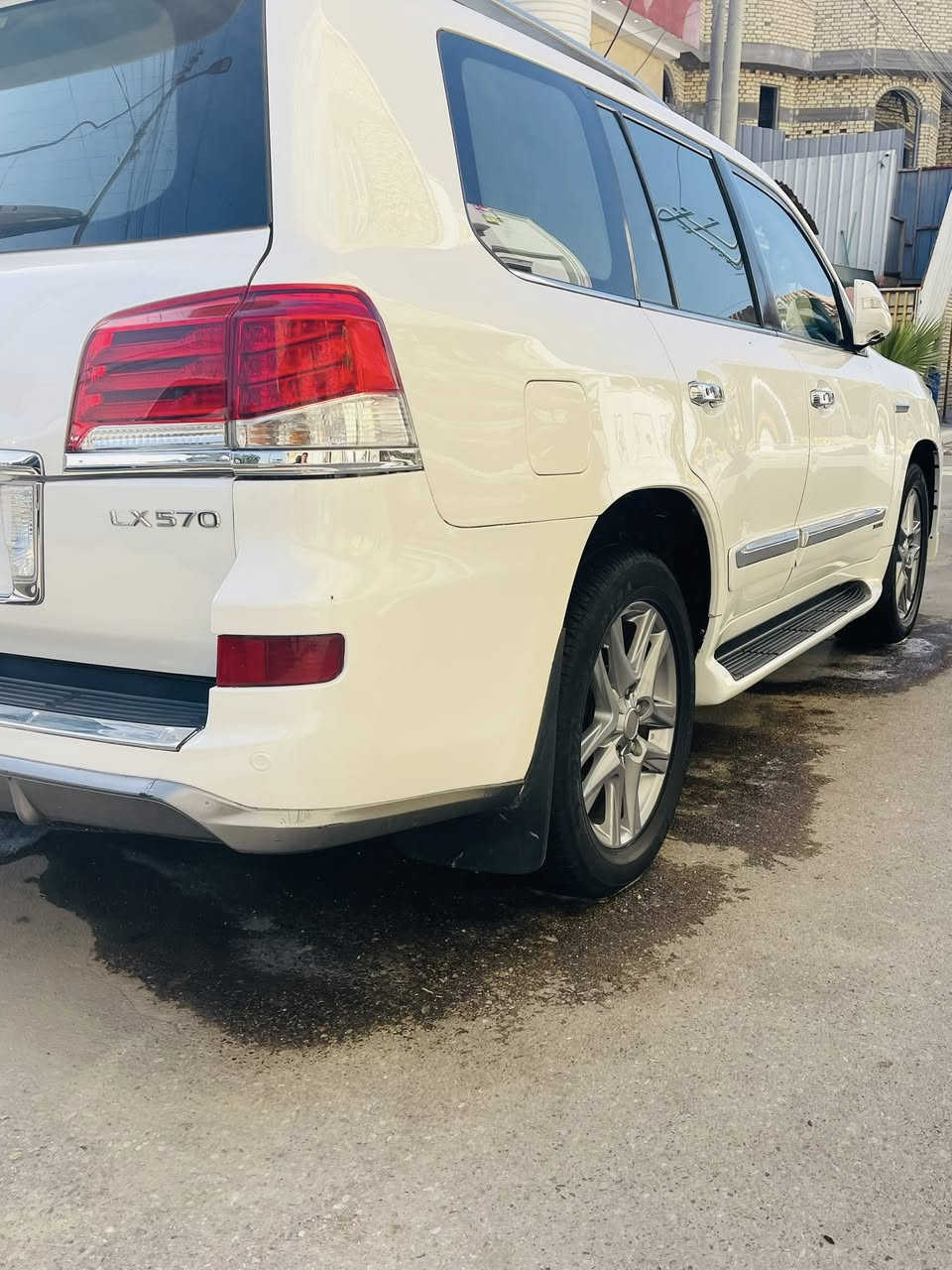 السلام عليكم
لكزز بريم اصلي موديل 2011
سياره جاهزه من كلشي رقم بغداد
أنكليزي سياره بريم فول مواصفات 
داخل مشمشي المرغوب 
تخم تاير مرايات شفط كشنات كهرباء 
تدفئه وتبريد كامرات 5سياره جكات 
5بصمات بيبان حساس خلفي وأمامي 
السياره جديده السعر 340وبيه مجال 
مراوس أو بيع مكان بصرة ياسين خريبط 
الرقم ***********
