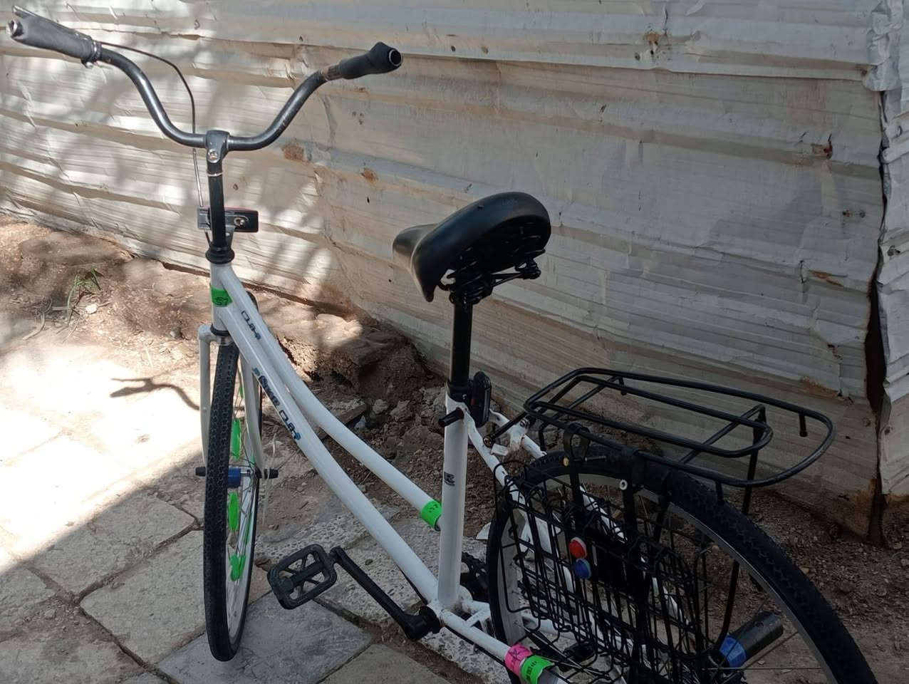 بايسكل للبيع جاهز معه  غراضه كله  ويه السعر 125وبي مجال تعال خاص...


**إذا كنت صاحب هذا الإعلان وتريد حذفه لأي سبب، رجاءا أرسل رسالة إلى الدعم الفني**