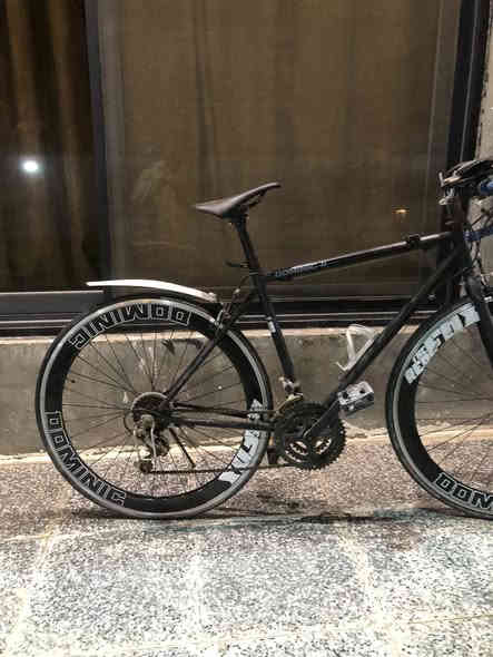 السلام عليكم
بايسكل رود مال سباق للبيع
بايسكل نضيف ومابي اي نقص
- تايرات جديدة
- ⁠بريكات جدد
- ⁠كشن كاربون طبي جديد
- ⁠بوري كشن كاربون جديد
- ⁠عداد سرعة وياه 
- ⁠سيم بريكات جديد 
- ⁠خوذة راس 
- ⁠لايت احمر خلفي  
بايسكل جديد ونضيف مابي اي نقص

مكاني بغداد بالتاجي وعندي توصيل داخل بغداد 
*********** 
السعر - قيم حسب الي يرضي الله و ابيع
