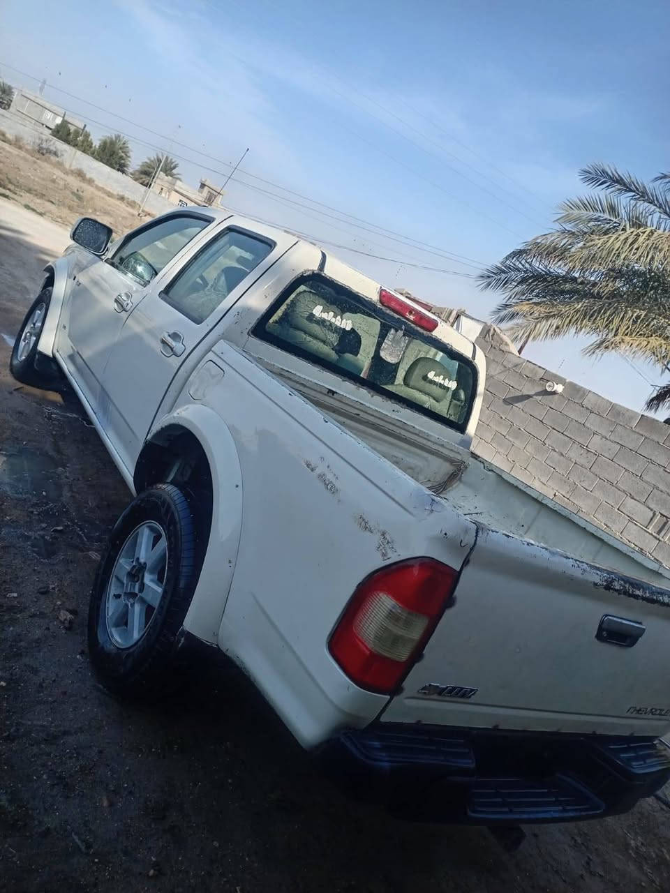 لوف اللبيع موديل 2005 محرك بيه تنقيص مال مزاد تترقم بغداد معامله جاهزه السعر 40 بيه مجال مكان عامريه الفلوجه***********
