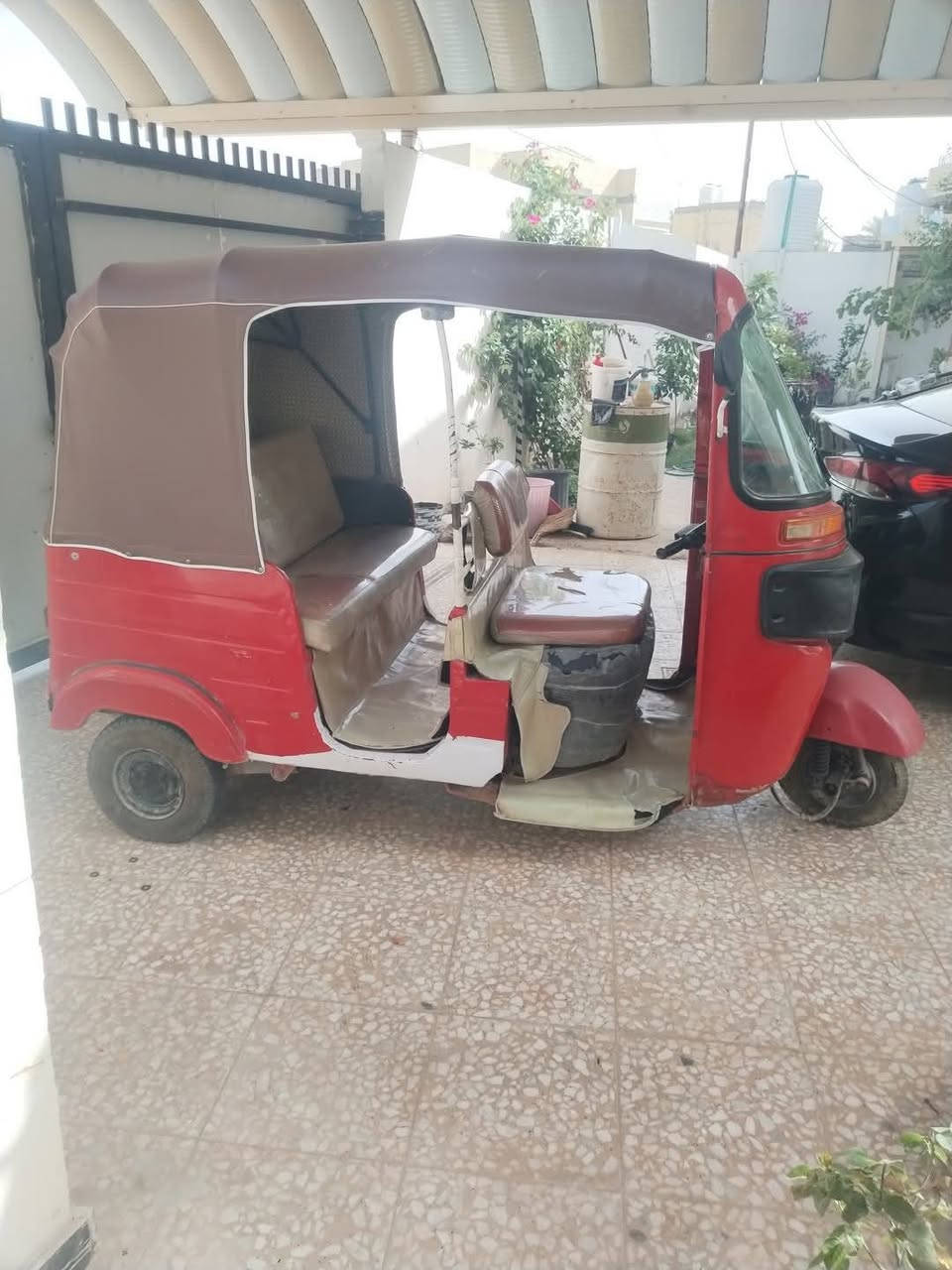 شباب تكتك ١٧ ،اوراق مكينه ٢٠ ستوني مجفتها اريد سايق بيها ب الاسبوع ٦٠ والجمعه اله مكاني حي الغدير اني اشتغل بالمولده يم مدرسه الحمزه ***********
