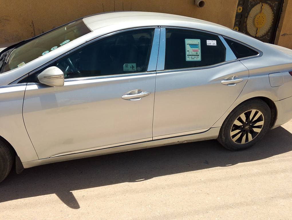 هونداي ازيره موديل 12 وارد كوري رقم بصره تفاصيل اكثر اتصل وات ساب ع الرقم *********** شط العرب, البصرة
