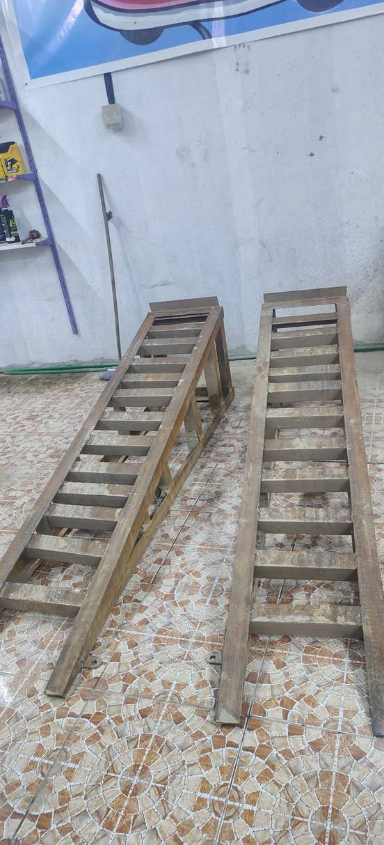 رمبات حديد 
طول 2 متر ارتفاع 50س 
سعر 300 
تزكام ثقيل درجة اولى


**إذا كنت صاحب هذا الإعلان وتريد حذفه لأي سبب، رجاءا أرسل رسالة إلى الدعم الفني**