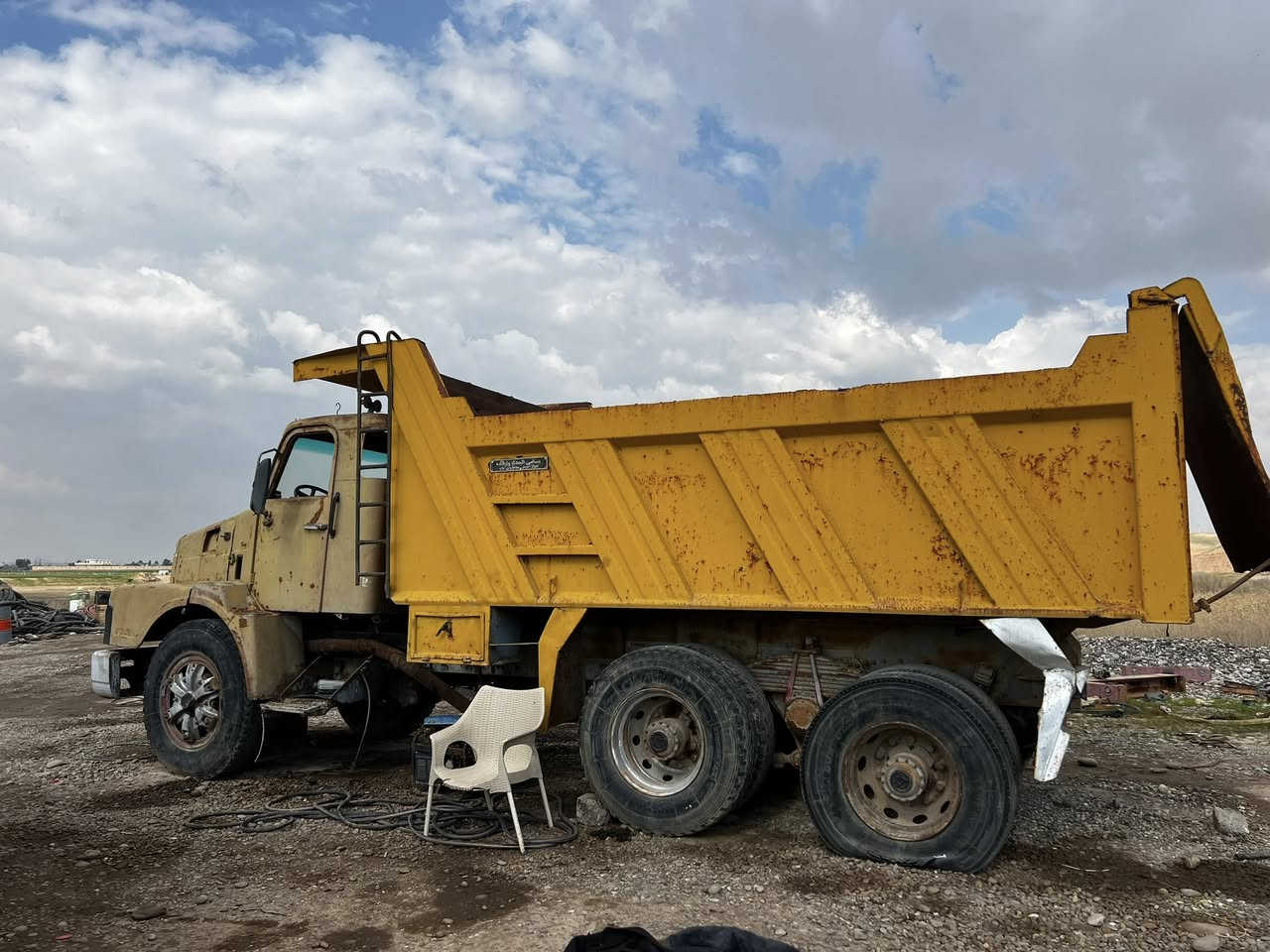 السلام عليكم فالفو للبيع السعر 58  تخذهة بدون اوراق مكفولة من كلشي المكان جنوب الموصل ناحية القيارة


**إذا كنت صاحب هذا الإعلان وتريد حذفه لأي سبب، رجاءا أرسل رسالة إلى الدعم الفني**