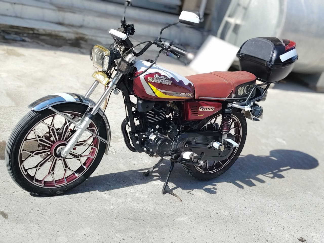 سلام عليكم ورحمة الله وبركاتة للبيع سيفان فول الفول 
موديل 2024✅☑️

محرك كبير 200✅☑️⚙️⚙️

مامفتوح🔧⚙️🛠

شاشه📟📟📟

سلف هدر شغال🔖🔋

لايت بلاجكتورات شغاله 🚦🚥🚨🚨

اشاير يمين يسار🚨🚥🚥🚨

السعر 650 وبيه مجال 👉💵

العنوان صلاح الدين قضاء العلم 👉👉👉📍📍

📲***********📲***********📲
