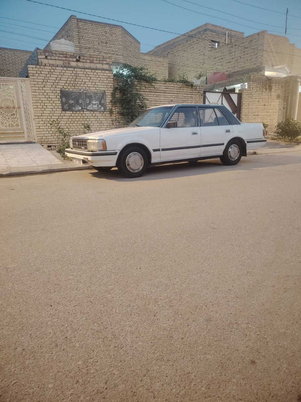 سلام عليكم سوبر للبيع موديل ٨٥ محرك نضيف بلاد سياره حلوه تخم تاير دوخلهه حلوات سياره جاهزه رقم بغداد مميز سياره حلوه بمعنه الكلمه مكان ناصريه مركز شراي يجي خاص الاستفسار ***********
