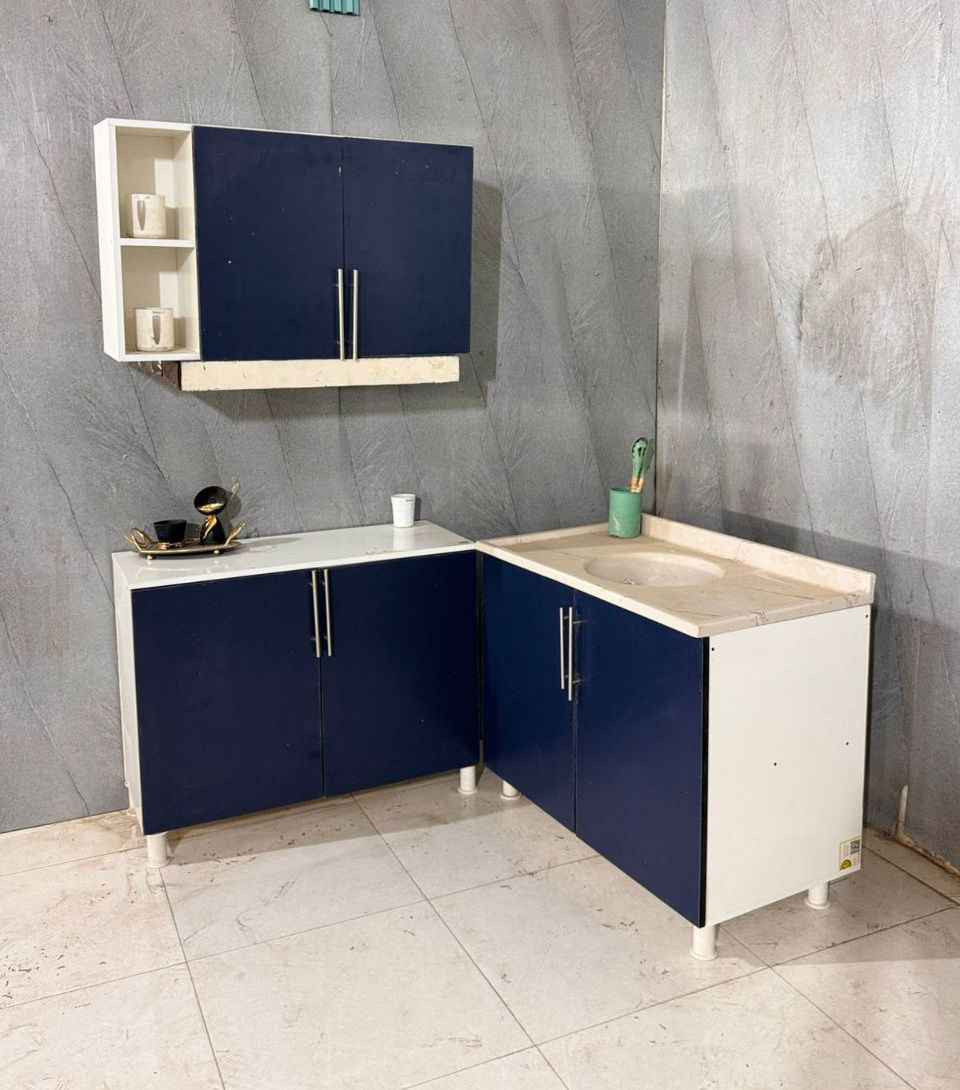 كاونتر خشب mdf
قياس متر 
وسنك متر 
ملحق متر 
هيكل Mdf. 

ارتفاع سنك 82 سنتيم مع مرمرة 
عرض سنك متر 
عمق سنك 50 سنتيم 

ارتفاع ملحق 70 سنتيم 
عرض ملحق مت
عمق ملحق 30 سنتيم البصرة, العراق


**إذا كنت صاحب هذا الإعلان وتريد حذفه لأي سبب، رجاءا أرسل رسالة إلى الدعم الفني**