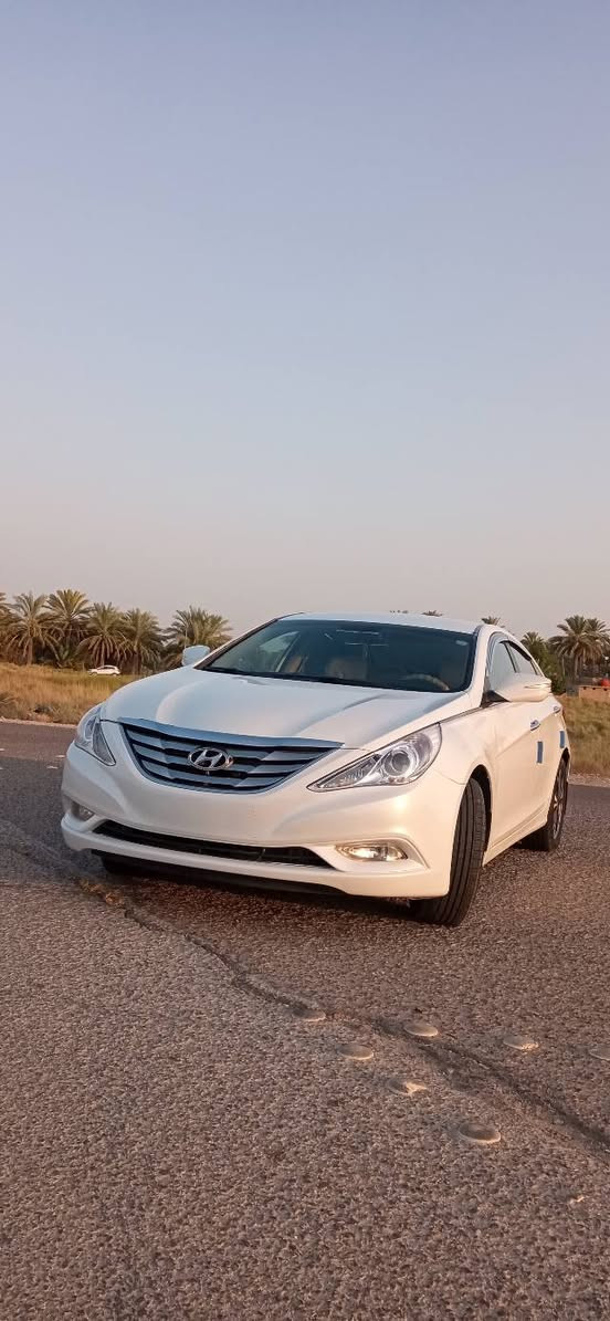 السلام عليكم
سوناتا موديل 2011
سيارة جاهزه من گير و مكينة تدفئة تبريد خير من الله
مواصفات تحكم مري + نضام شفط المري +تحكم سترين
السعر ١١٧ مكاني بابل قرب سيطرة الآثار  
الاتصال على الرقم ***********
