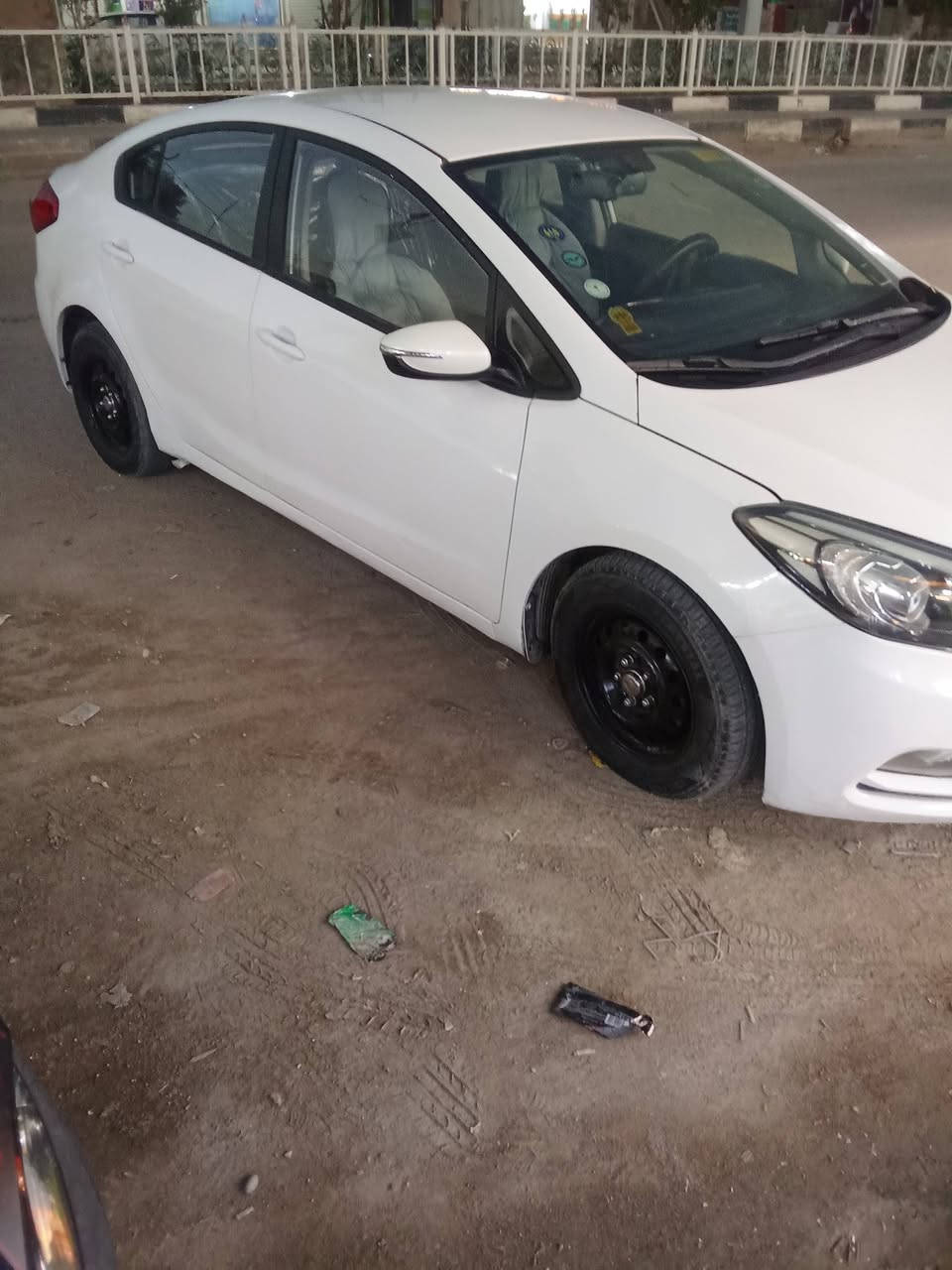 سياره سيراتو 2014 محرك 1600دوش بيه شويه بلبنيد وطرف جاملخ الامامي وباب مبدل وهلال جاملغ الخلفي سعر 102 وترهم اقساط حسب المقدمه الاستفسار اكثر الاتصال ***********
