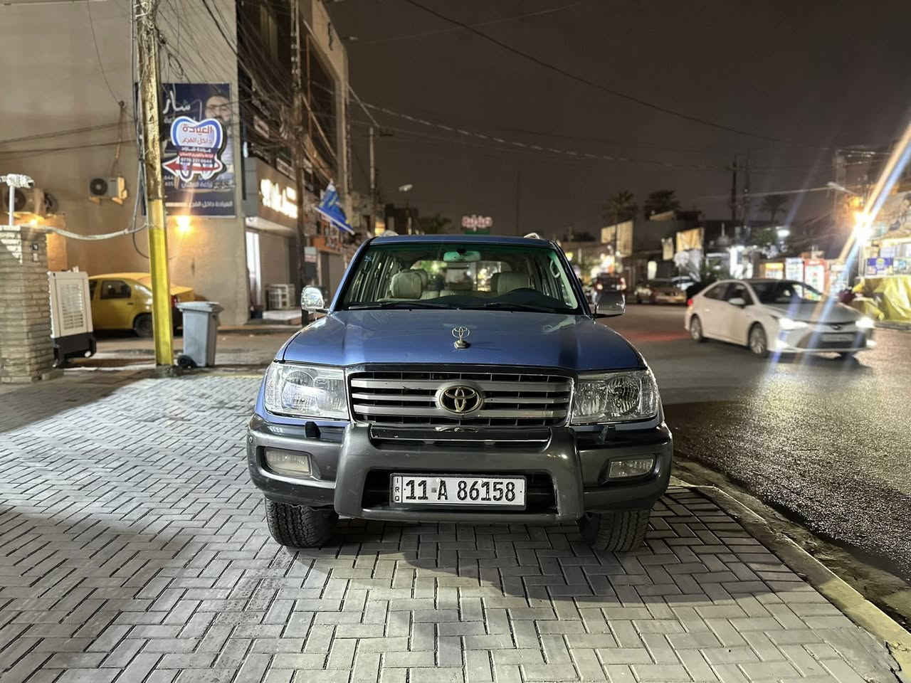 لاندكروز موديل 2007 بلاديه موصفات فول بدون صبغ بدون تبديل بيه باردين صغار وباقي مكفوله كفاله عامه  بدون اي نواقص كير مكينه كفاله السعر 190 ورقه وبيه مجال عنوان بغداد منطقه السيديه استفسار اكثر ***********
