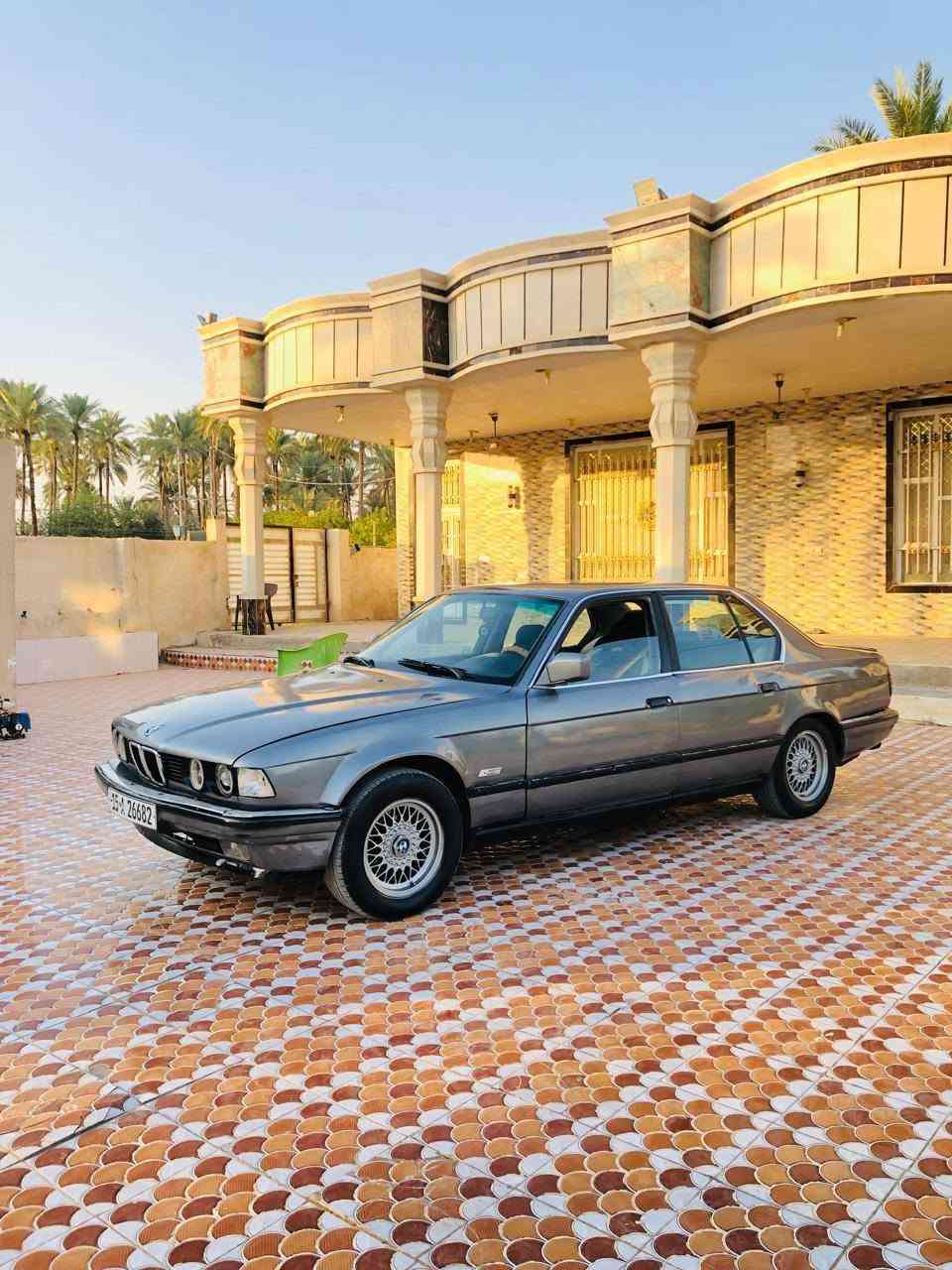 سلام عليكم سيارة BMWكير محرك كفالة حجم 735اصل السيارة موديل 91رقم انبار إنكليزي سنوية ل28تحويل مباشر محرك 3او نص مفتوح حداديه ورء او كدام خير من الله تخم تاير نظيف مصبوغه عام جماليه ابدون ضربه السيارة كهربائية كله شغالة اشاير عالي ناصي سيارة جاهزه مال جناي السعر42بيه مجال مكاني بابل محاويل قريت البعلوان ‭
‭٠٧٧١ ٩٤٦ ٥٢٦٨
