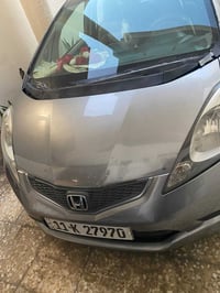 هوندا فيت 2009 مواصفات حلوة نظيفة جاهزة مال بيت سعر 60 ورقة وبيها مجال...