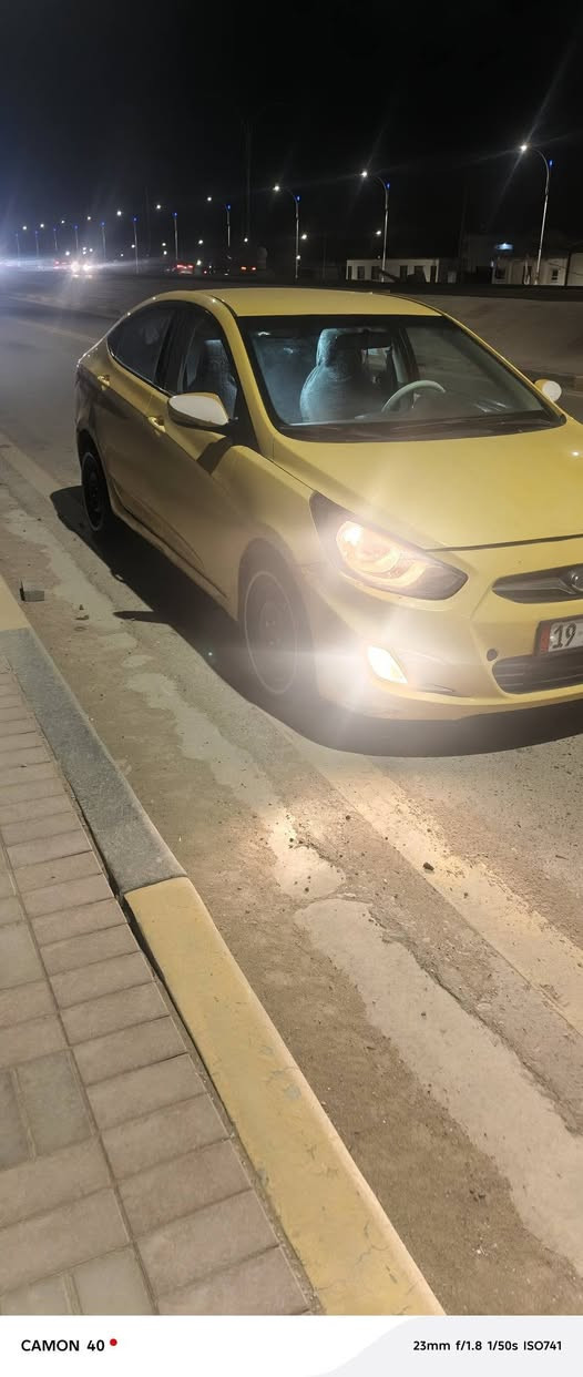 سلام عليكم اكسنت 12 البيع سياره مكفوله لا تبديل ولا ضربه قويه محرك الف 600 كير خير من الله تبريد ثلج سياره جاهزه سعر 76 وبيهه مجال ***********
