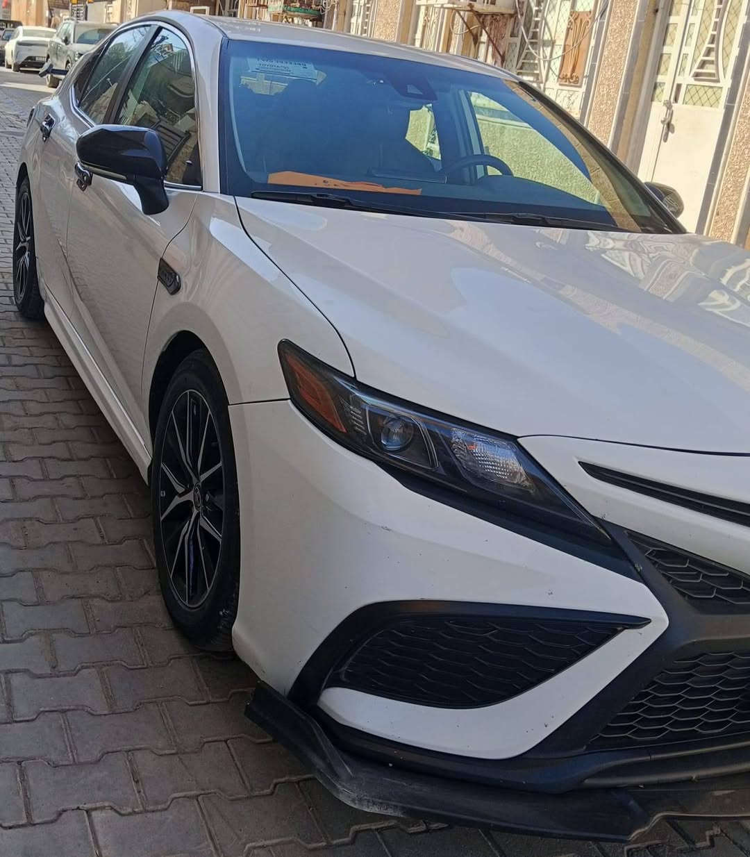 تيوتا كامري هايبرد 2023 موديل
ماشيه 63 الف كيلو متر قابل للزياده
حادها جاني خلفي عكس السايق 
بيها جاملغ خلفي الثاني وره السايق بي بارد مبين بالصور 
صوره الحادث مرفقه 
بجمها كبس 
بالحقيقه احلى من الصور 
موجوده بغداد العطيفيه
السعر 185 ورقه قابل للتفواض بشي معقول 
للاستفسار الاتصال على رقم 
***********
