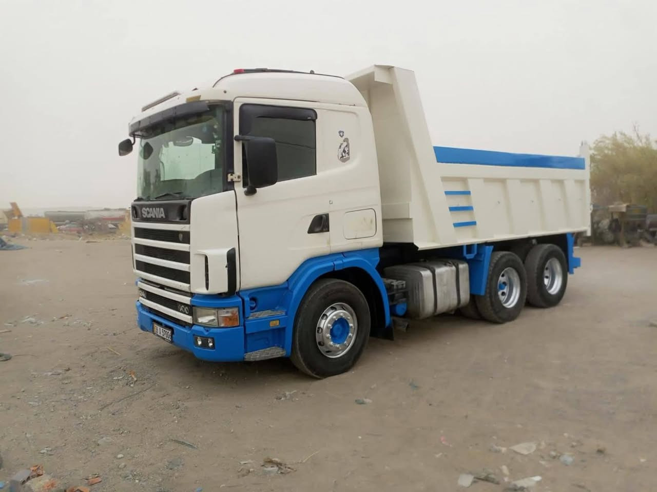 سكانيا بومه
موديل 2000
بمب ونوزل 
كير 3*3
سنگل عضله 
سنويه 2030
بدي مالير 
تخم تاير جديد
سياره كلها شرط 

للبيع  ***********
