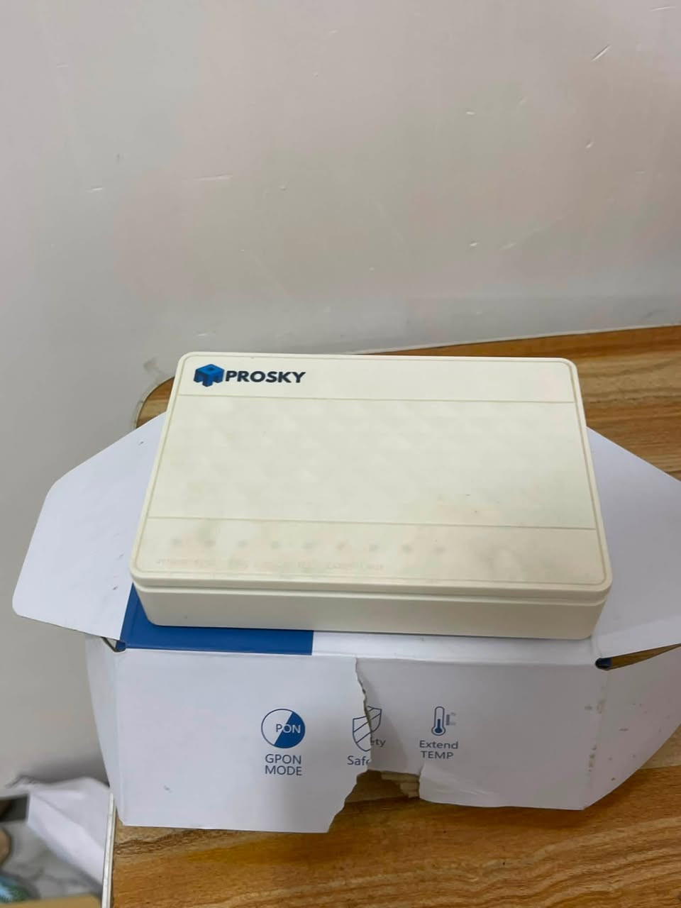 راوتر Tenda وتحويله نت ضوئي للبيع مكاني كربلاء طويريج توصيل ماعدي سعر خاص


**إذا كنت صاحب هذا الإعلان وتريد حذفه لأي سبب، رجاءا أرسل رسالة إلى الدعم الفني**