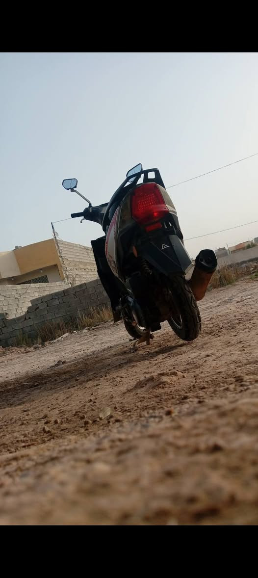 سلام عليكم دراجه سكنس البيع مكينه خير من الله لا تبخير لا تنقيص بس كفراتها تعبانه سلف هندر شغال كهربيات كلها تشتغل اكلوبات أشير فول شغال سعر 140وبيها مجال بصيط


**إذا كنت صاحب هذا الإعلان وتريد حذفه لأي سبب، رجاءا أرسل رسالة إلى الدعم الفني**