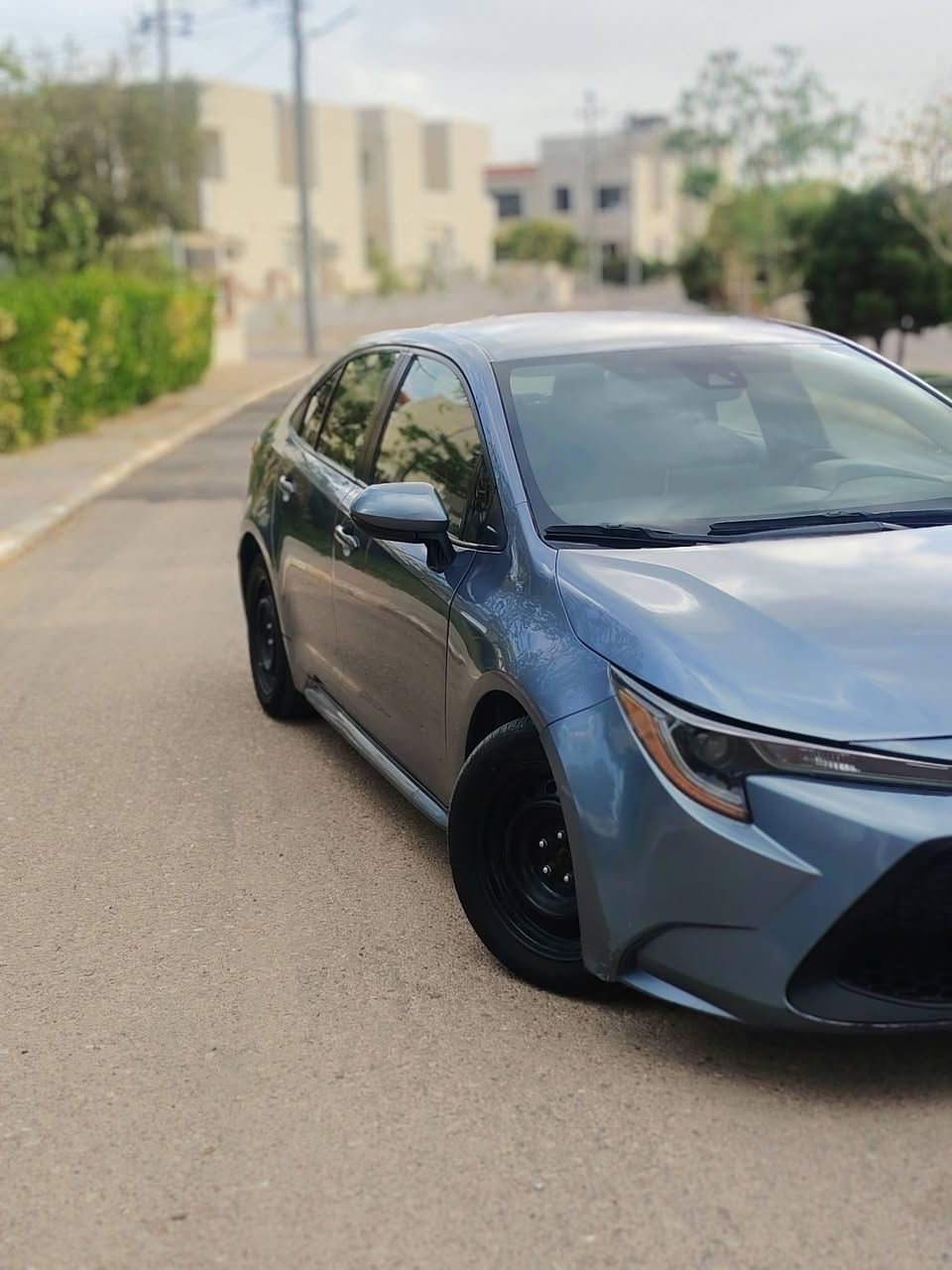 للبيع كورلا  LE
السعر 134
***********
موديل 2020
الون بحري
تحكم ستيرن 
تثبيت سرعه 
كاميرا خلفي 
لايتات بلاديه 
حجر شركة 
ماشيه 96 ميل 
تايرات وياله شركة 
حادثه بونيد 
ونص جاملخ صبغ
صدر امامي خلفي جديد
كير مكينه بشرط
رقم أربيل رقم وسنويه جديد 
مكان السياره ديالى خانقين
