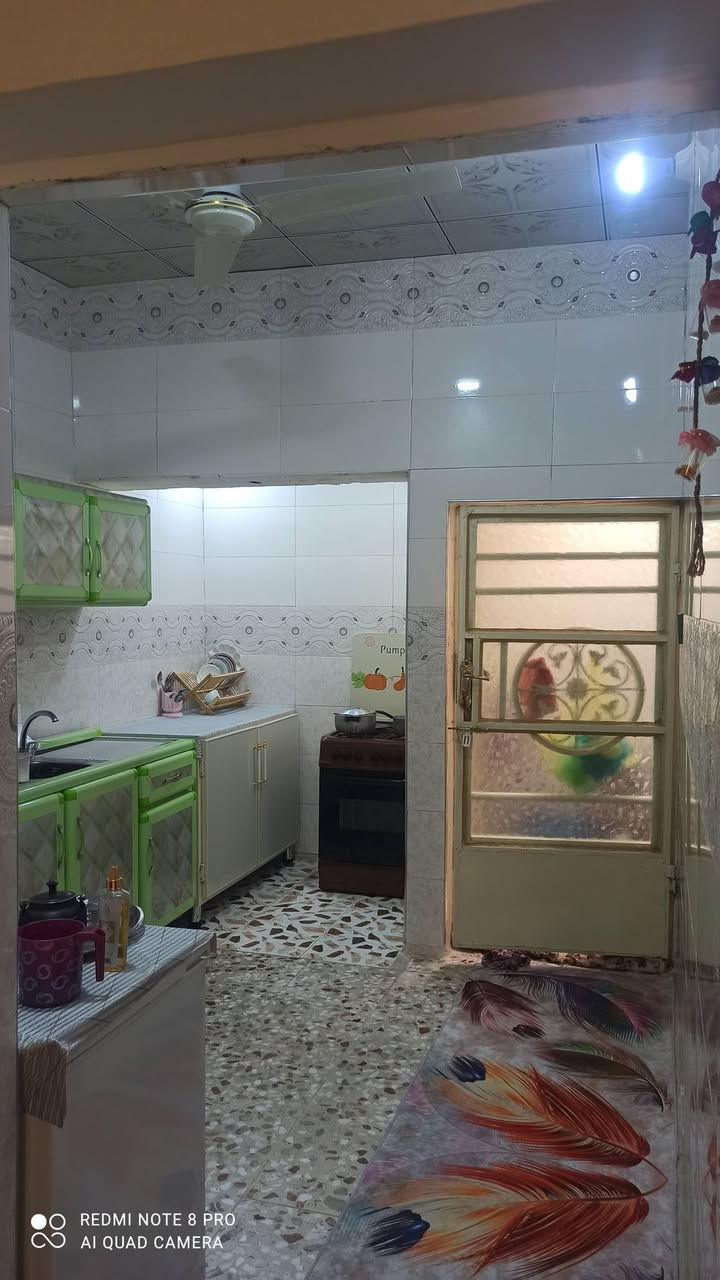 السلام عليكم دار للبيع المساحة 105 متر العنوان حي العسكري شارع جامع زين العابدين مجاور صيدلية مريم مباشرة خدمات كاملة استفسار ***********
