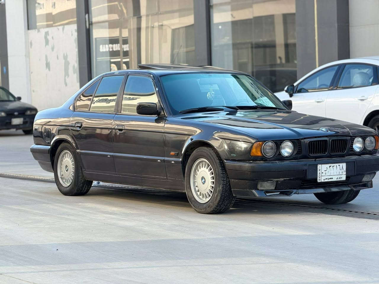 للبيع او مراوس 
Bmw حجم 525
موديل1992
سلايت
صبغ عام جماليه
شرط بدون دواخل 
كير ومحرط شرط. محرك كبس 
شاشه كامره 
رقم نينوى 
كابون بانزين بيها 
طخم تاير جديد 
غرفه جديده 
السعر 💸 55 💸 وبيها مجال بسيط 
مكان السياره موصل 
التواصل على الارقام
***********
*********** بيه واتساب
