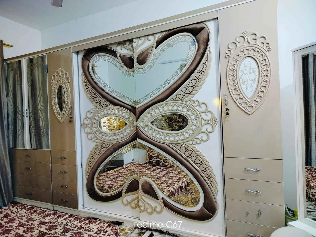 غرفة نوم تركي مستعمل متكون 9 قطع  نظافة 95% للبيع استفسار ع رقم ***********
