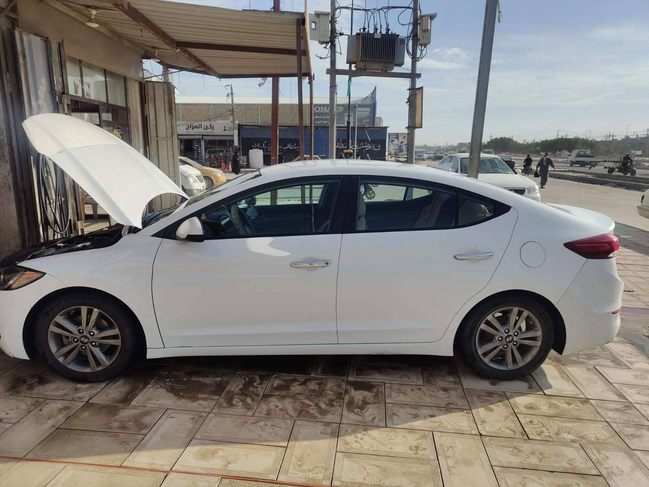 السلام عليكم النترا 17 ليبل واحد كفاله شرط كير مكينه حداديه تبريد تخم تاير كفاله ماشيه 108مكان السياره ناصريه مركز سعرها 135 وبيها مجال ***********
