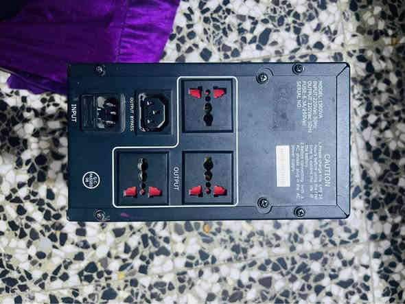 UBS شغال نوعية ( maxma ) 1500 يعني يشغل بلازمه وبلي  فايف وبلي فور وبلي ثري أثناء ما تنطفي الكهرباء يبقى تقريباً الشحن نص ساعة 
السعر 50 الف 
مكاني بغداد حي اور ام الكبر مقابيل المدينة قطاع 26 
توصيل ما عندي 
رقمي *********** 
ضمانه لحد ما استلم فلوس لان مستعجل
