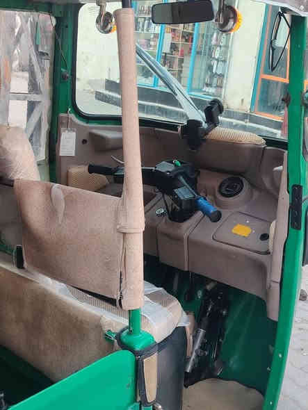 سلام عليكم تكتك البيع موديل 21  مكاني الكحلاء محرك مفتوح والكشر مكفولة من صبغ والمحجون  بيه تحكته خفيفة خياس  معمر كله تكتك جهازه من كلشي مراتبه وحلوة واليريده يتصل  ***********
