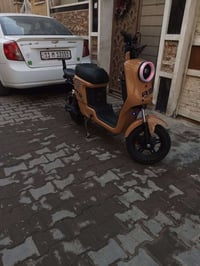 R9 للبيع موديل 2025 لون مميز جاهزة بطاريات جدد وكهربائيات كلهه شغالة س...