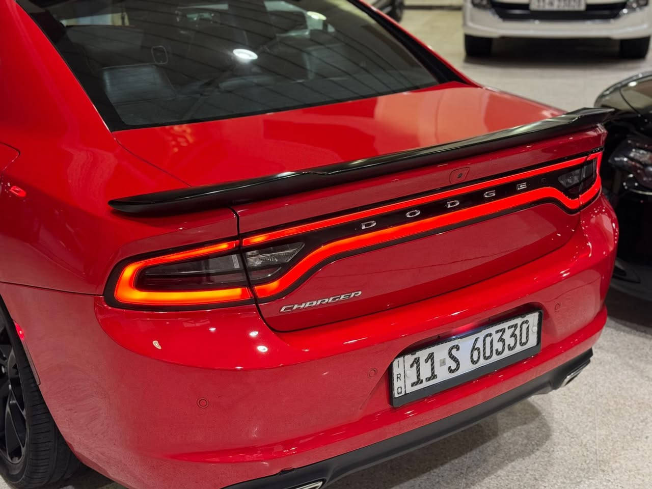 سلام عليكم جارجر SXT بلاص موديل 2021الون احمر طماطه  فول مواصفات كرسي كهرباء 2 كشن خزن ميمور +تدفه تبريده ستيرن تدفه  + فتحت سقف  جلد ￼ حادث جاملغ خلفي وجاملغ امامي كلير وصور الحادث موجود بل منشور مكانيّ بغداد ترهم بيع او مراوس ***********￼
