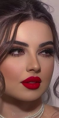 حمر الشفايف • مرطب شفاه • مغذي شفاه • لون شفاه طبيعي • لمعة شفاه • علا...