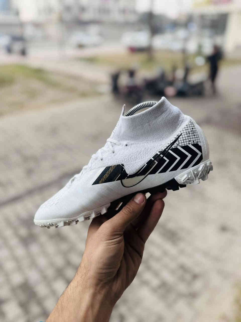 حذاء باله اصلي نضافه 100/100

قطعه مفوله 🔥

قياس 40 ونص 

توصيل متوفر جميع محافضات العراق 

***********
