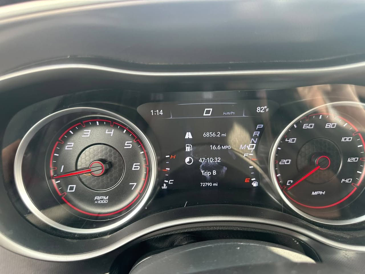 سلام عليكم أنه مكلف بل نشر دوج تشارجر موديل 2021 
Sxt
🚘
وارد امريكي 
.اللون اسود ملكي 
.عداد المسافة 80000mi 
رقم بغداد 

المواصفات :✅
—————-
…فتحت سقف 
…كشنات جلد 
…تدفئة تبريد المقاعد 
…حساس خلفي 
…محرك 3600
…السيارة جاهز بدون اي نقص 

الضرر : تقرير مياة امطار تعمل وتسير فاتحه سويج 
رقم الشاصي 2C3CDXBG2MH541836
السيارة استخدام شخصي 
السعر 222 $ 

للاستفسار الاتصال. ☎️ ***********
