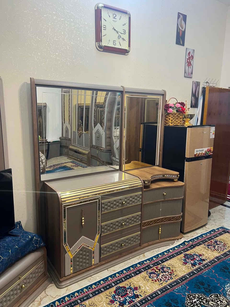 السلام عليكم ورحمة الله متوفر غرفة نوع تركي درجة اولى من اجود الغرف التركيه غرفه ضخمة او تحفه او مكفوله من كلشي كلش نضيفه مابيها لا كسر ولا فطر فقط بيها سكك مال جرارات ثنين تبديل السعر مليونين 11 قطعه مكان الغرفه الرمادي جزيرة البذياب


**إذا كنت صاحب هذا الإعلان وتريد حذفه لأي سبب، رجاءا أرسل رسالة إلى الدعم الفني**