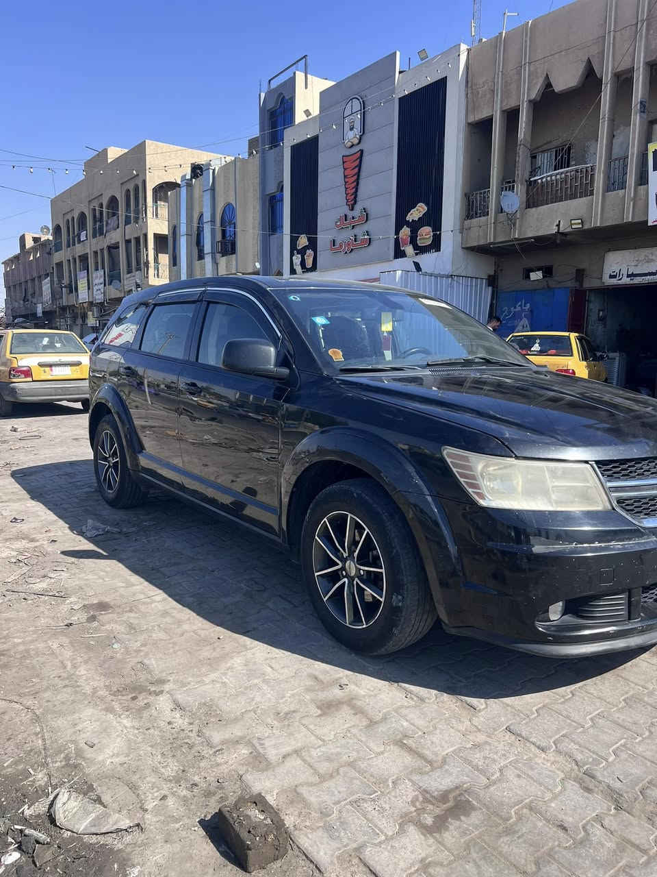 للبيع جورني 2012   4 سلندر تبريد 3 قطع سيارة بدون صبغ بدون تبديل 
محرك وكير جدد صدر امامي خلفي شادة جديد سعرها 
103بيها مجال بسيط 
مكانها بغداد 
***********
