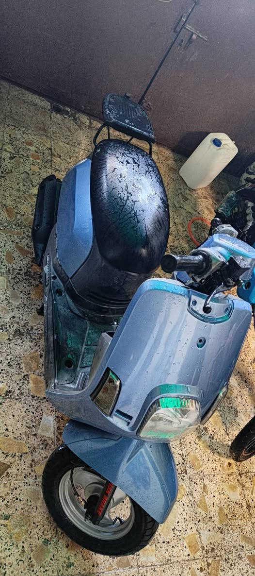 السلام عليكم
دراجه بوليس كابريته داخل رصاصي للبيع 2008 الدراجه كامله أي نقص مابيها بلاديه ما مفتوحه الدراجه تعال افحص وشوف النضافه كدامك السعر التواصل على الرقم ***********
مكاني كربلاء الحولي قرب مستشفى الكفيل
